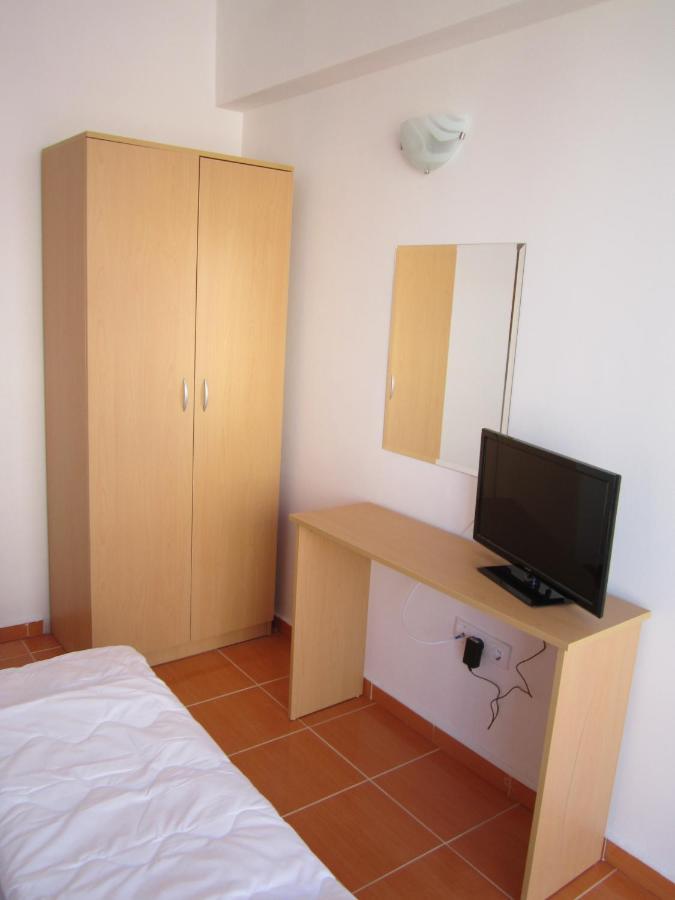Guest Rooms Venera Primorsko Exterior photo